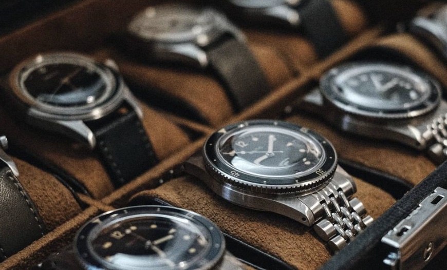 25 Best Luxury Watches For Men: Show Up In Style 2023