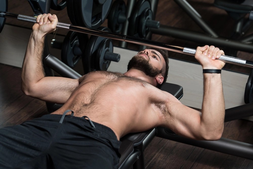 Here’s Why Some Men Aren’t Wearing Underwear at the Gym