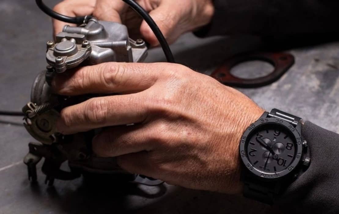 8 Best Watches For Big Wrists – Proportional Men’s Picks in 2023