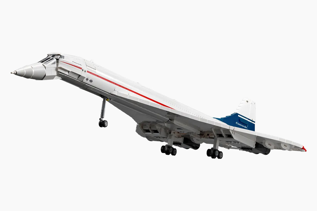 LEGO Honors Concorde Jet with New Set