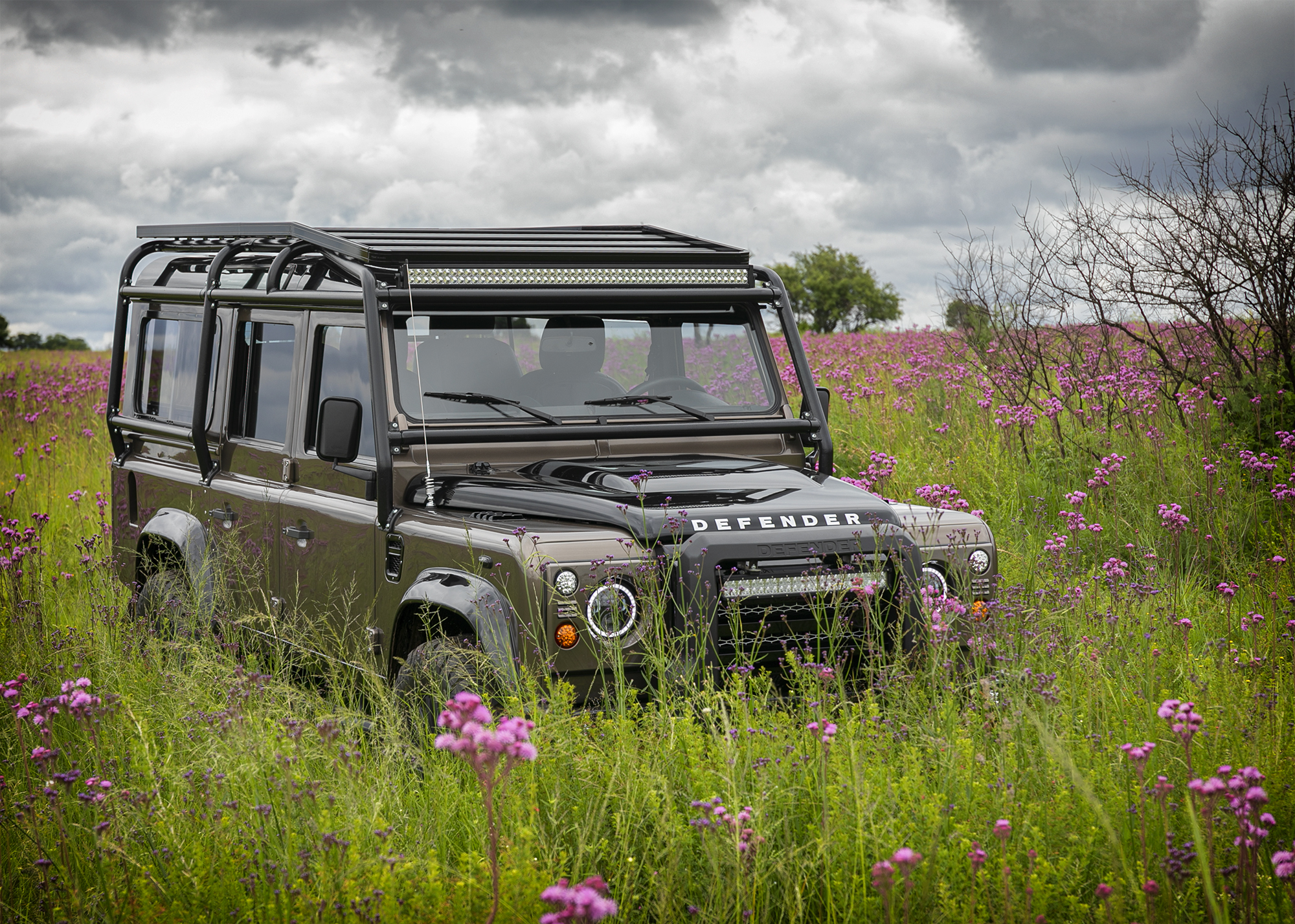 Classic Overland Ratel Land Rover Defender