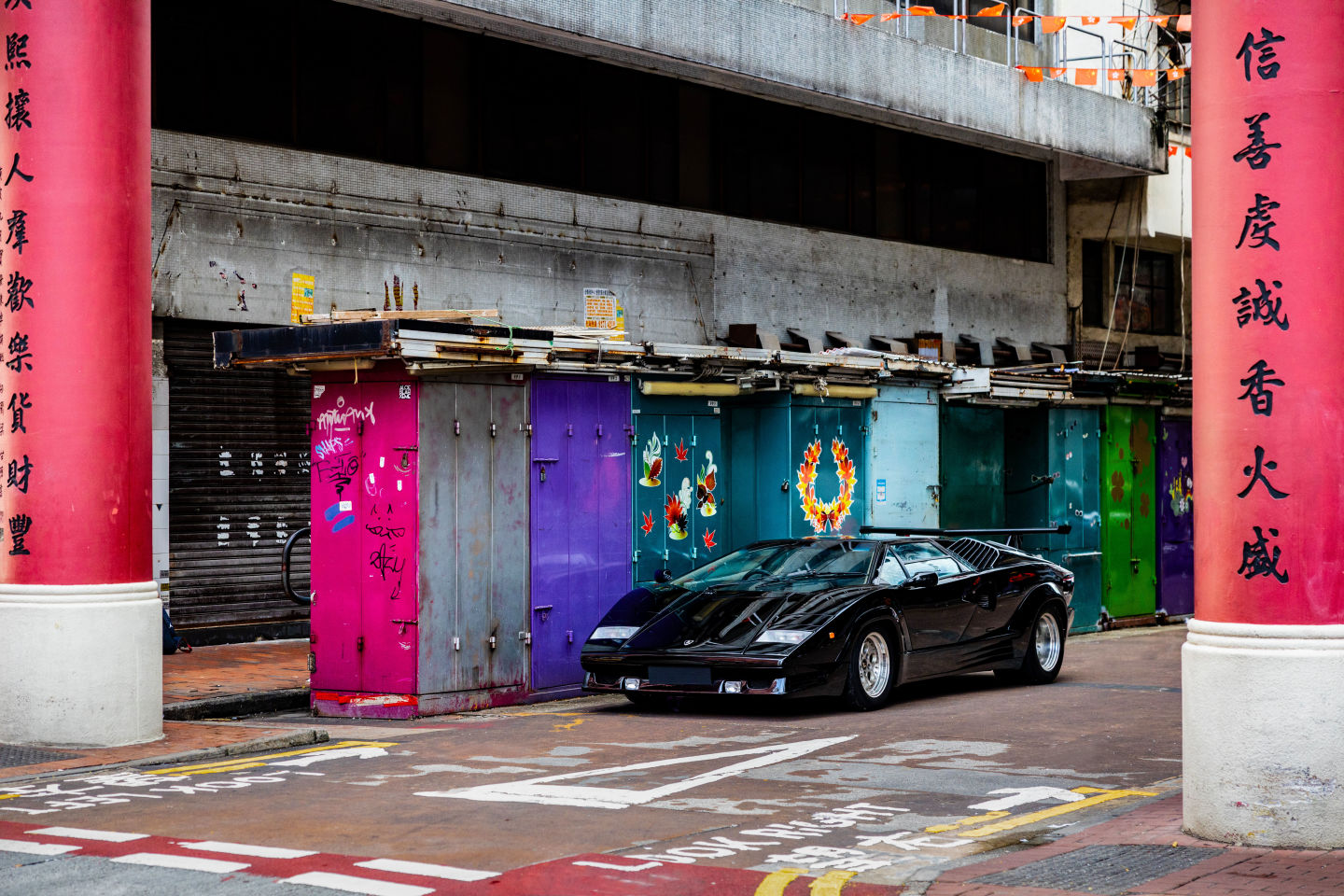 Lamborghini Countach 25th Anniversary | The Coolector