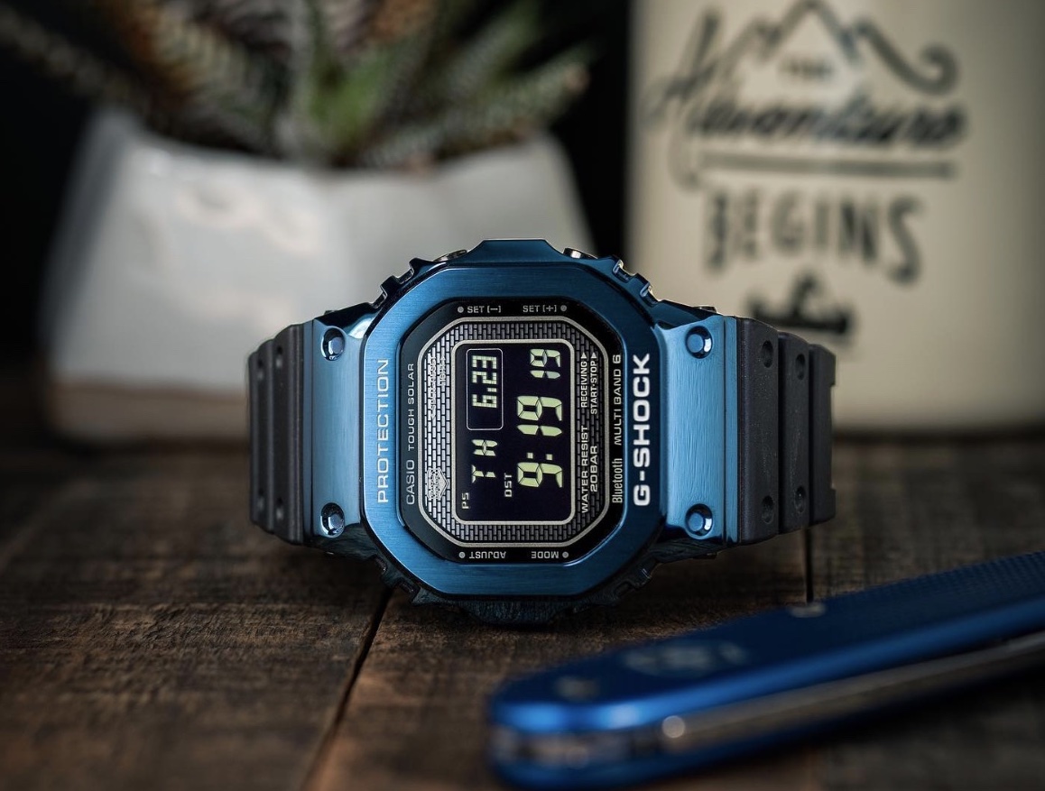 16 Best Digital Watches For Men To Upgrade Your Watch Game To The 21st Century (Updated 2023)