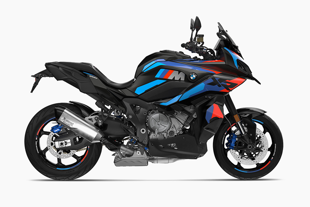 BMW Rolls Out the 2024 M 1000 XR Motorcycle