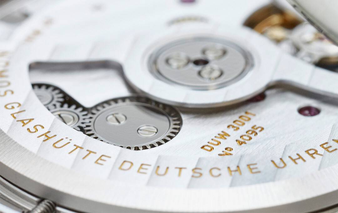 20 Best Gifts for Watch Lovers and Horology Enthusiasts in 2023