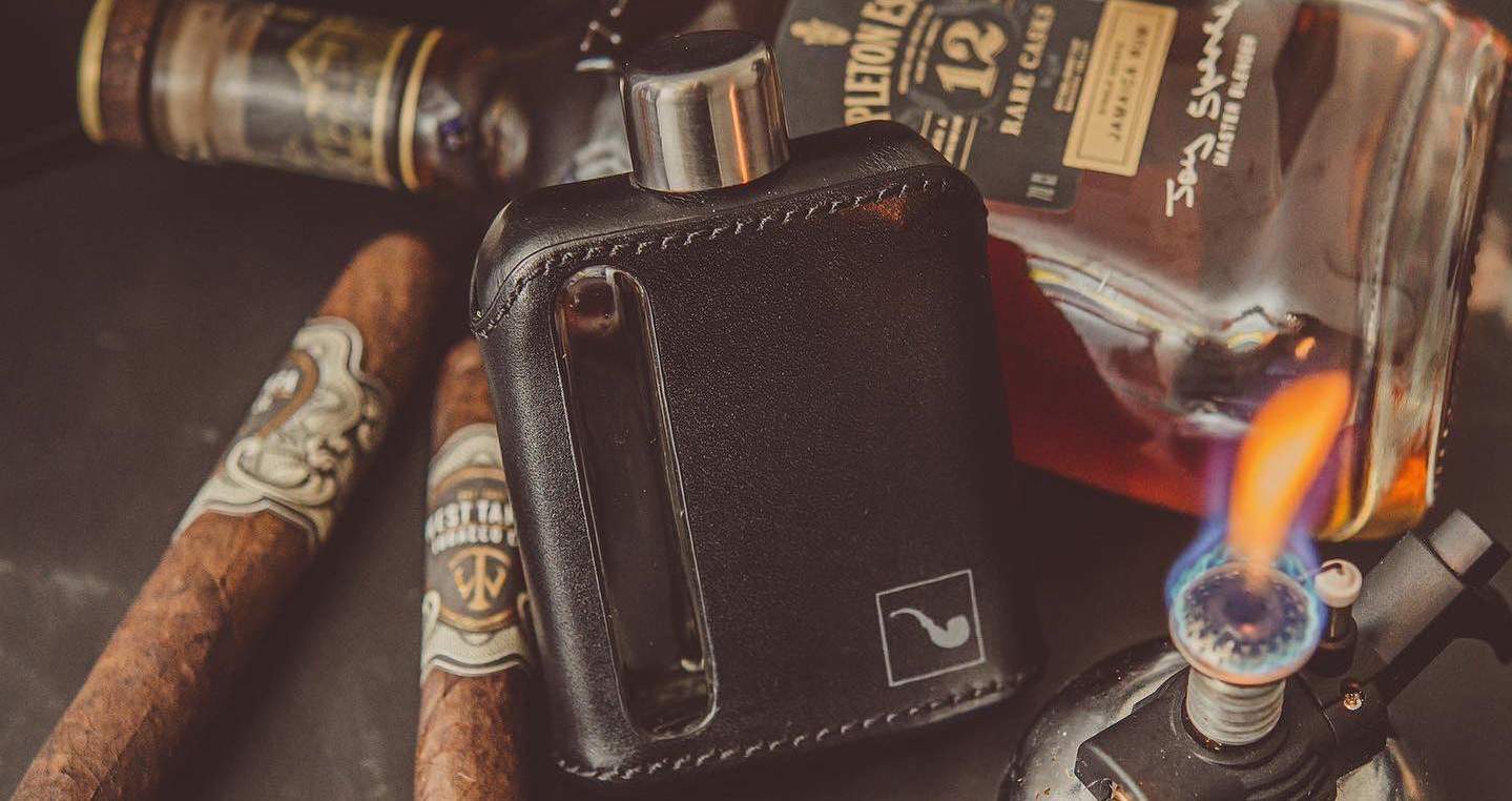 7 Best Flasks For Men (and 1 Funnel) – Sip on the Go in 2023