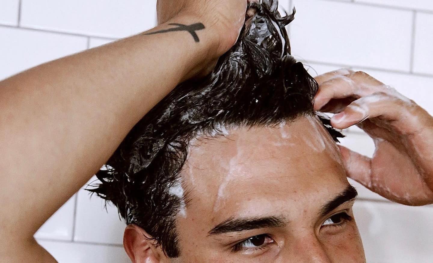 Hair Care Routine For Men – 6 Steps, Tips, & Products For 2024