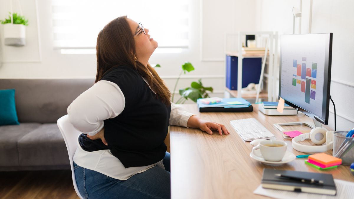 A Physical Therapist Says This One Move Will Decrease Lower Back Pain—I Put It To The Test For Five Days