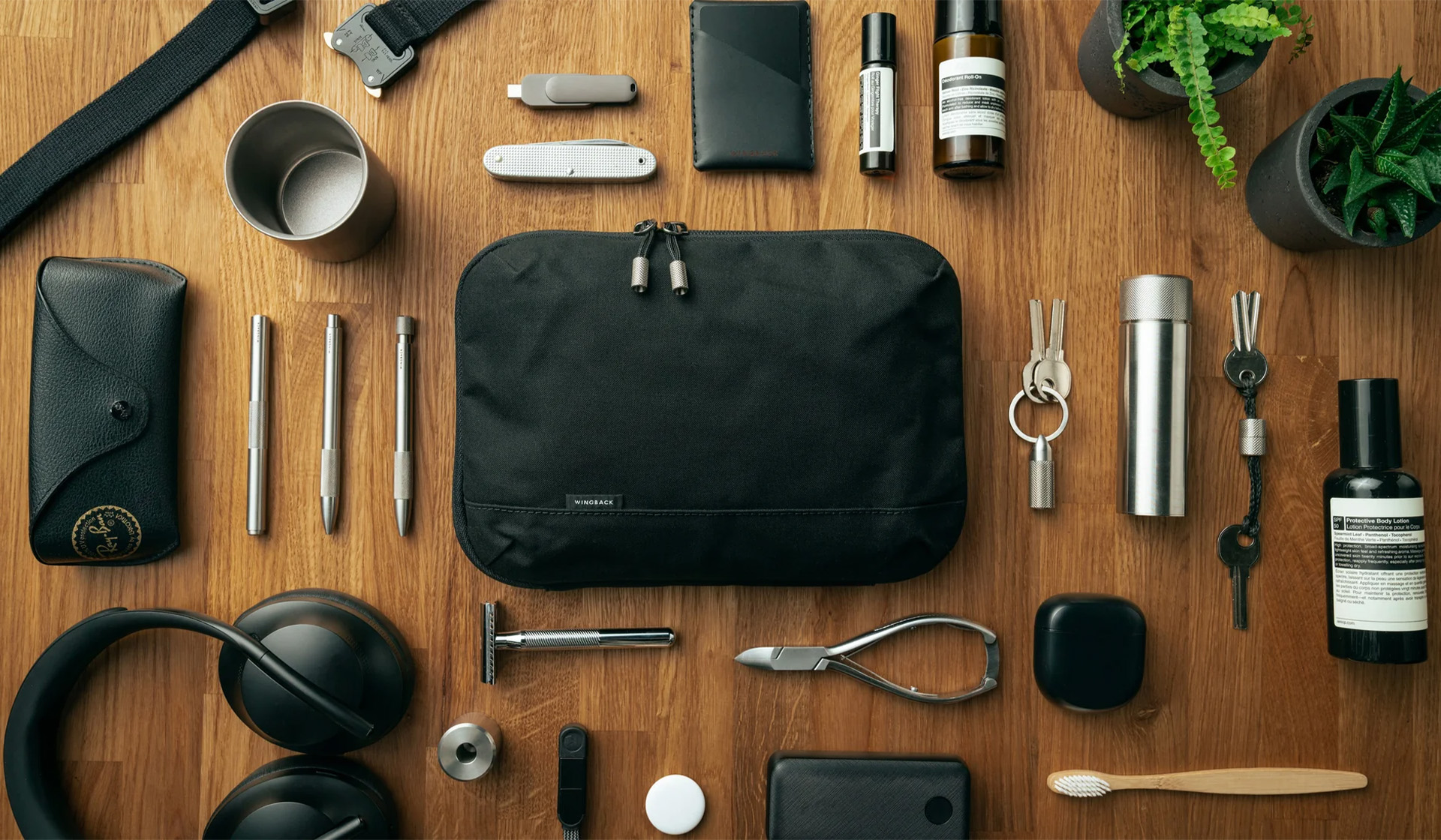 The Stylish Man’s Everyday Carry: 10 Items You Need