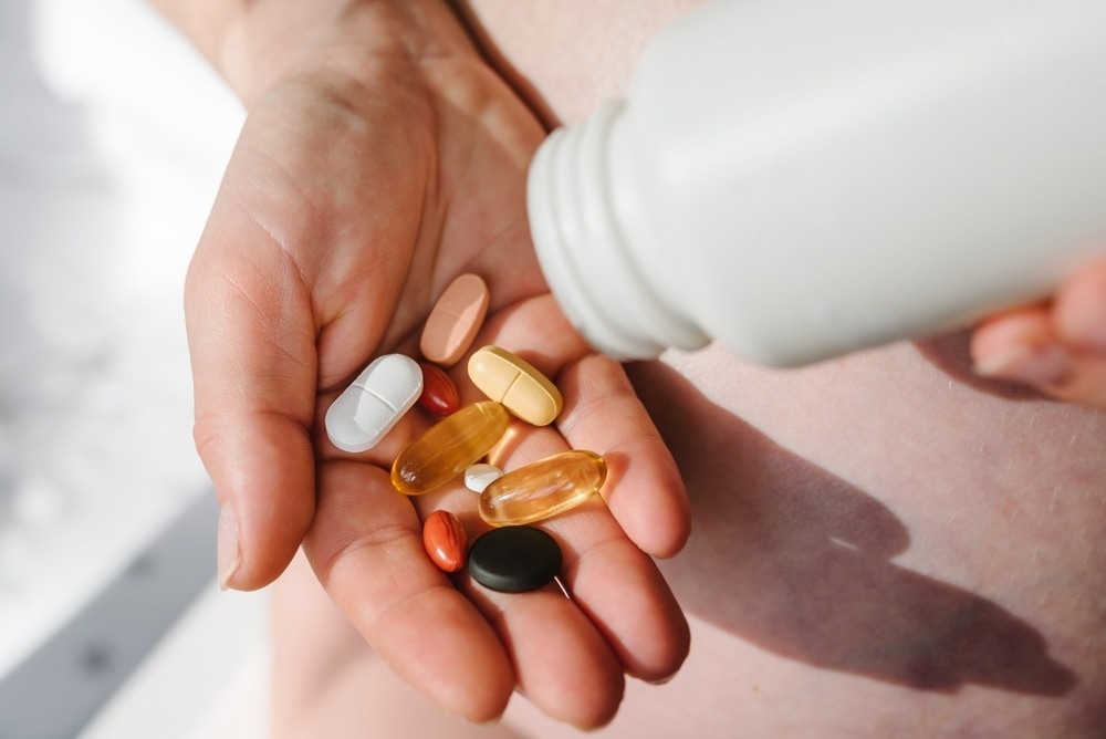 Study of healthy adults over 20+ years reveals daily multivitamin use is not associated with mortality benefit