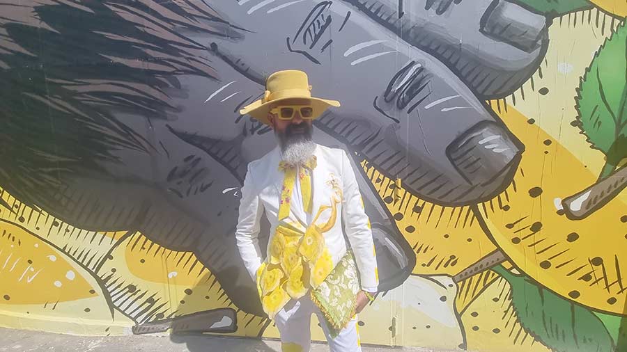 Lemon Yellow Suit Style Tips: A Personal Journey