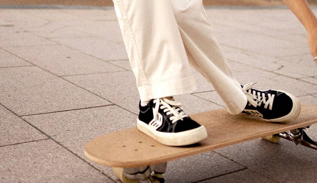 7 Shoes like Vans – Similar Alternatives Any Day in 2024