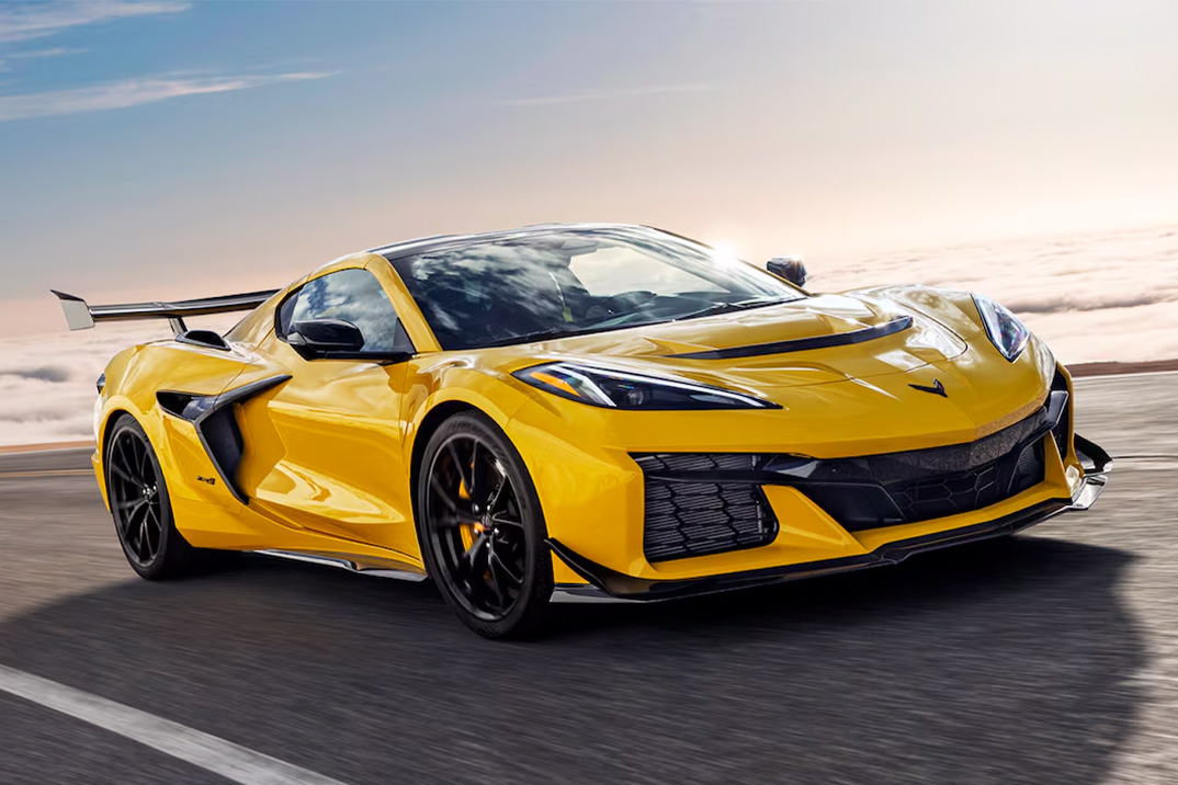 Chevy’s 2025 Corvette ZR1 Boasts 1,064hp, the Most Ever by an American V8