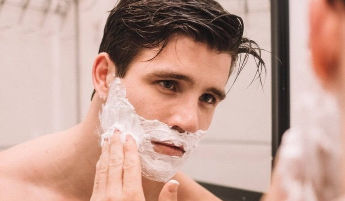 6 Best Shaving Creams For Men: Treat Yourself Right in 2024