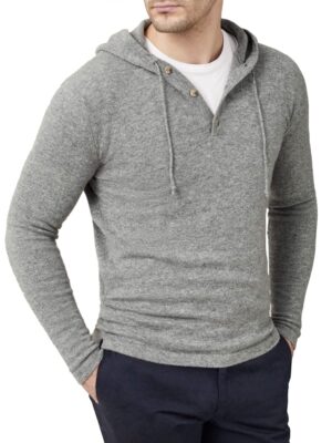 model wearing a luca faloni cashmere sweater 