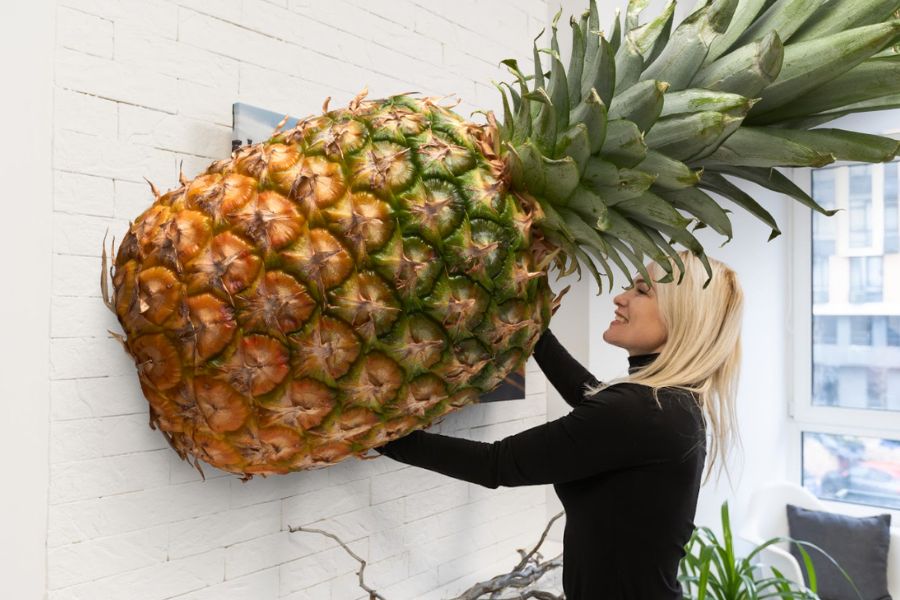 Why Men Are Ditching the App for Pineapple Instead