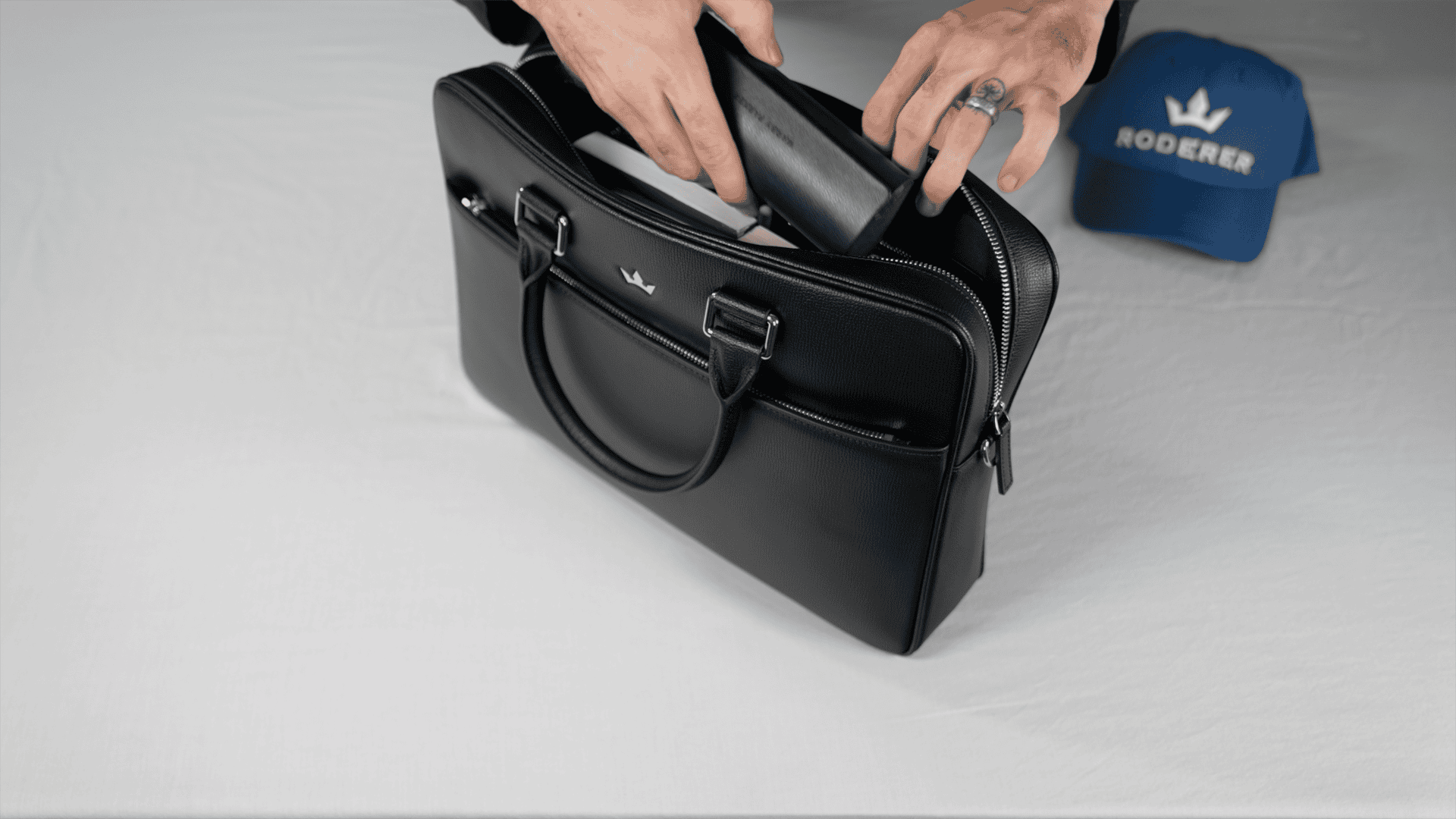 Roderer’s Award Briefcase Review: Luxury and Practicality in Perfect Harmony