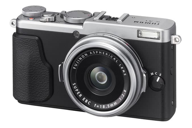 Fujifilm FinePix X70 Digital Camera