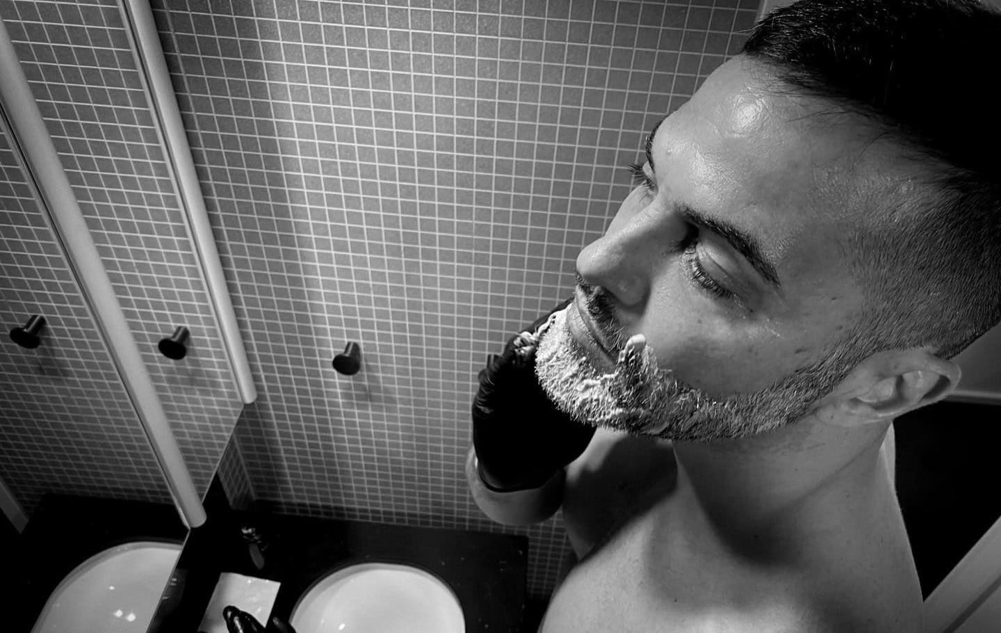 6 Best Beard Dyes for Sensitive Skin: Color, No Pain in 2024