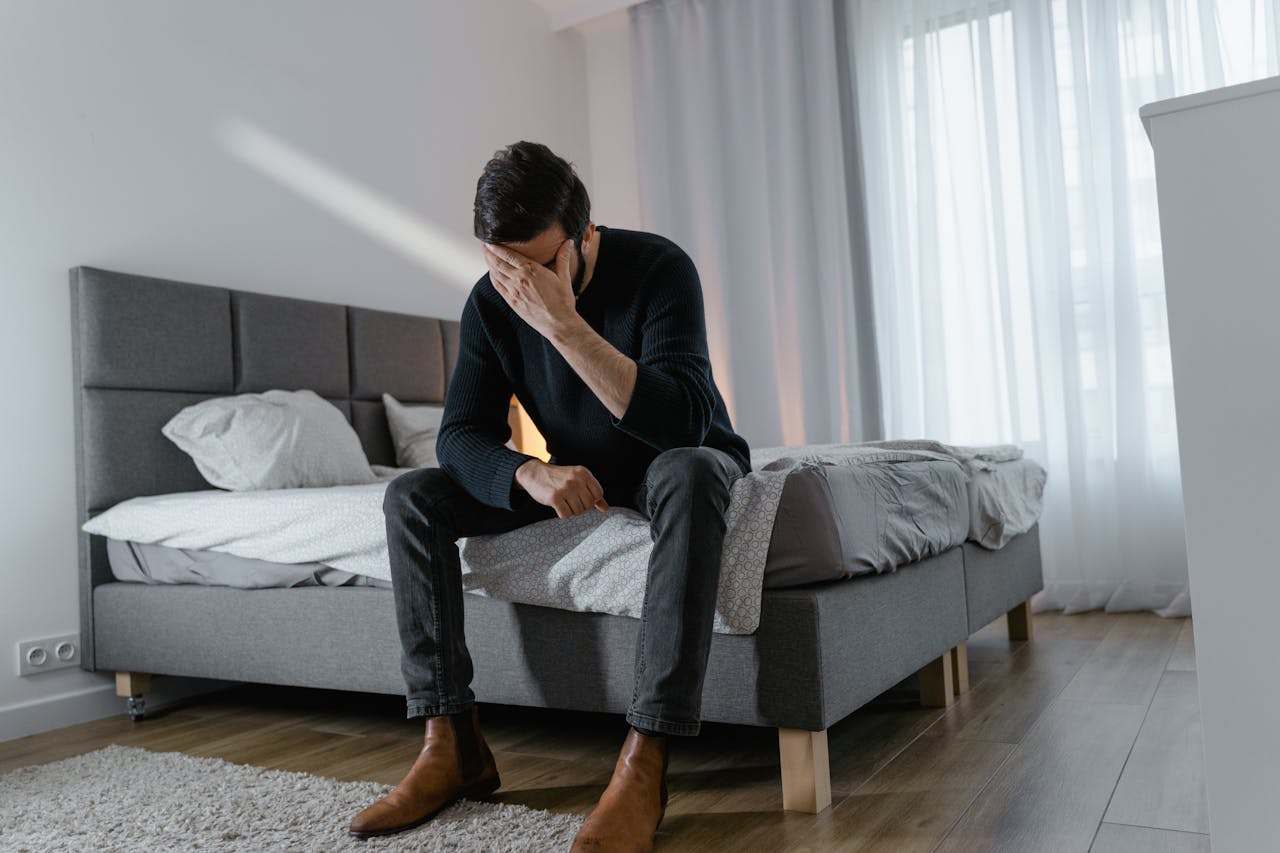 Rebuilding Your Identity After a Breakup – Dating Relationship Coaching & Advice