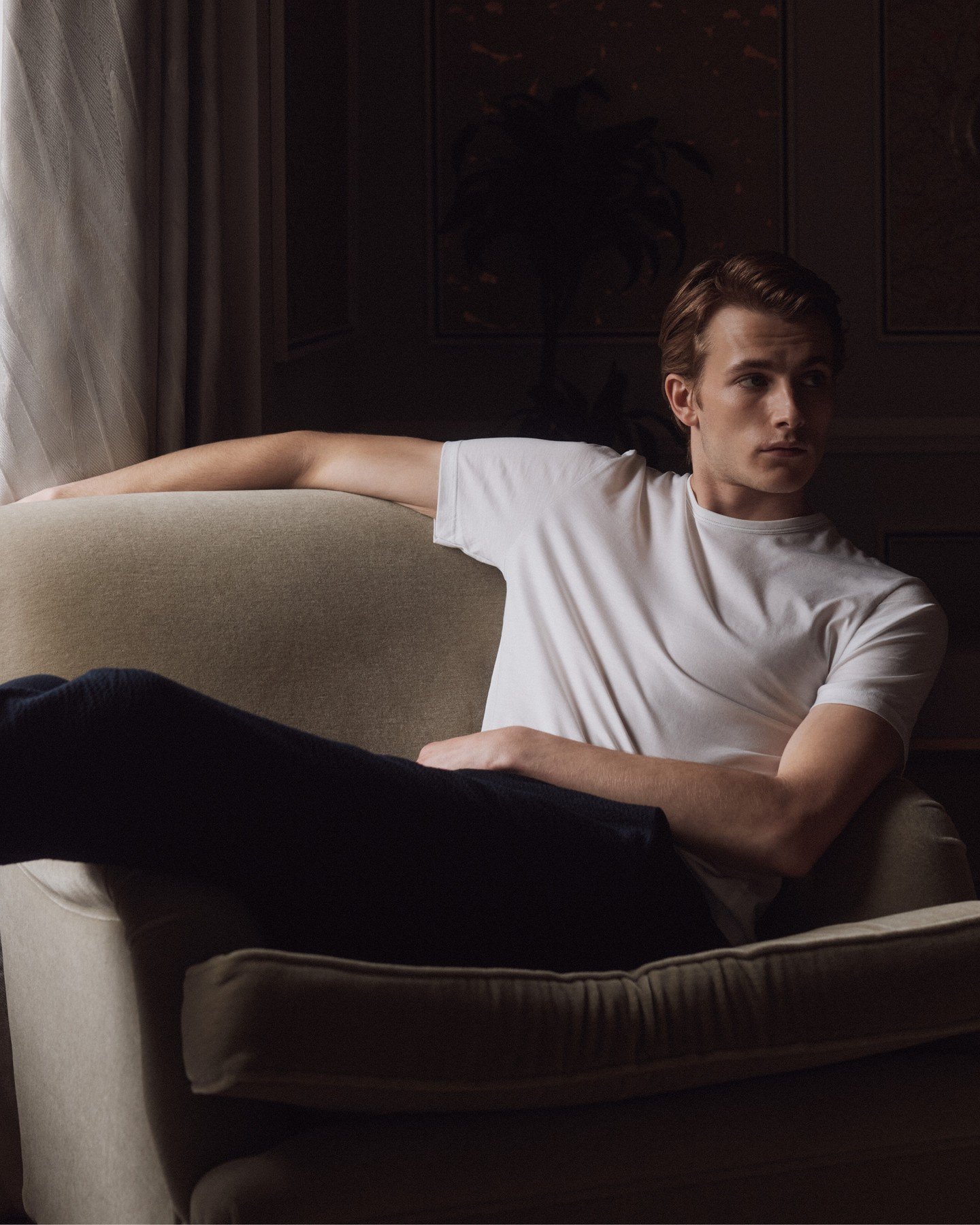 Joggers vs Sweatpants: Which Should You Wear? (& How to Style Each)